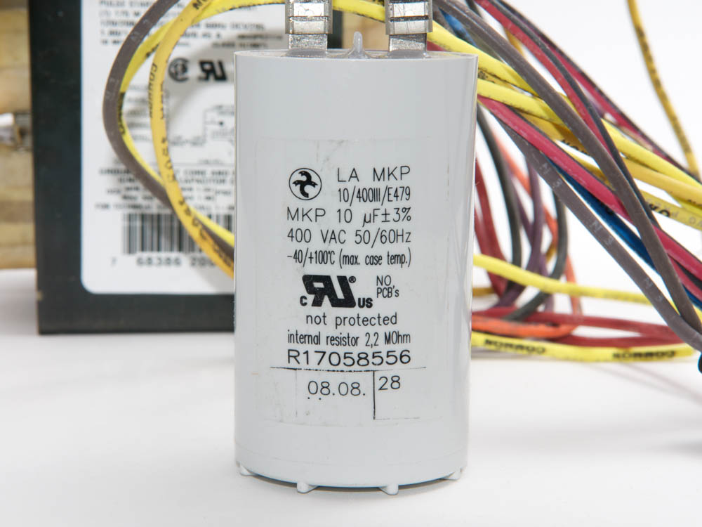 Universal Douglas P175ML5AC3M500K Universal Core and Coil Pulse Start Ballast 120V to 277V for (1) 175W Metal Halide