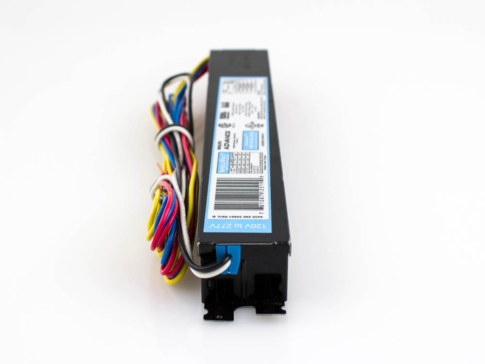 Advance Transformer IOP4P32LWN35I Philips Advance Electronic Ballast 120V to 277V for (4) F32T8