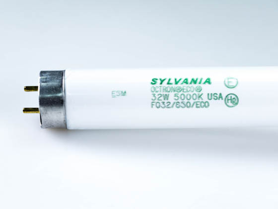 T8 Shatterproof Lamp F32 T8 Sylvania Fluorescent Bulb 5000K - Case of 30 NEW 