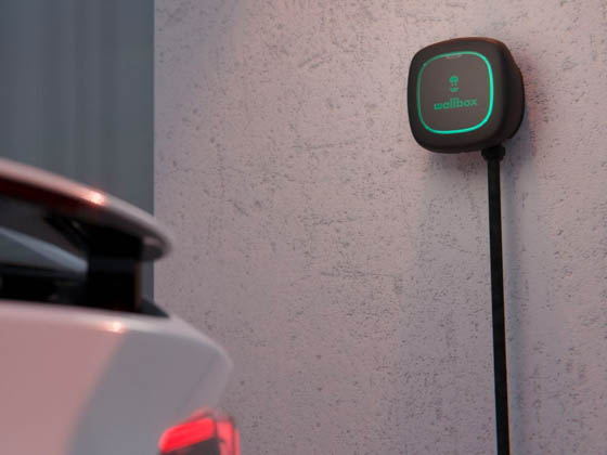 Wallbox PUP3-U-1-6-C-002 Wallbox Pulsar Pro Plus 48A Pulsar Pro Plus 48amp Commercial Charger 11.5kW WiFi and Bluetooth Hardwire 25ft Cable 240V