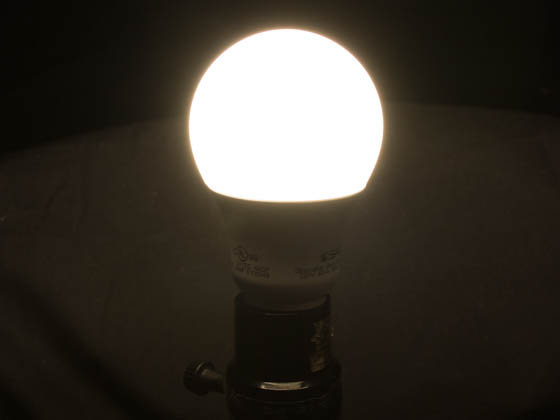 Satco Products, Inc. S9836 9.5A19/OMNI/220/LED/30K Satco Dimmable 9.5W 3000K A19 LED Bulb, Enclosed Rated