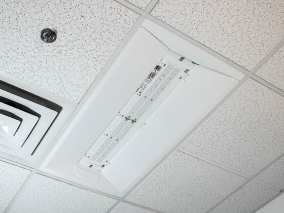 Philips Lighting 516328 EVOKIT 2X4 P 36L 26W 840 2 0-10 7 G4 Philips EvoKit Dimmable 31W 4000K 2' x 4' LED Retrofit Kit