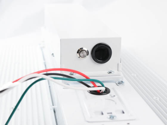 Contractor Choice LHB-44987 LHB-300WDDKPDB LED High Bay Fixture Wattage (120/180/240/300W) and Color Selectable Includes Control Ready Port and Emergency Battery Backup